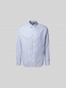 MAISON KITSUNÉ Regular Fit Freizeithemd aus Baumwolle in Hellblau, Grö...