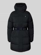 Calvin Klein Jeans Steppmantel mit Label-Print in Black, Größe XL