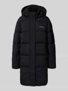 Guess Jeans Steppmantel mit Kapuze und Logo in Black, Größe M