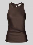 Neo Noir Top aus Satin mit Rundhalsausschnitt Modell 'Celina' in Mitte...