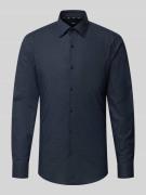 BOSS Slim Fit Businesshemd aus Baumwoll-Mix Modell 'HANK' in Marine, G...
