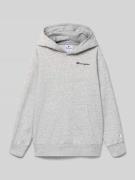 CHAMPION Hoodie mit Label-Stitching und Känguru-Tasche in Mittelgrau M...