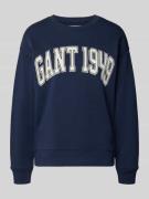 Gant Sweatshirt mit Label-Print und Rundhalsausschnitt in Marine, Größ...