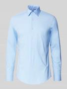 BOSS Slim Fit Businesshemd aus Popeline mit Stretch-Anteil in Hellblau...