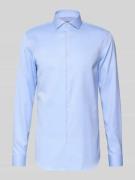 Jake*s Slim Fit Businesshemd mit extra langem Arm in Hellblau, Größe 3...