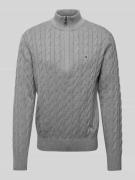 Tommy Hilfiger Strickpullover mit Label-Stitching in Hellgrau, Größe M