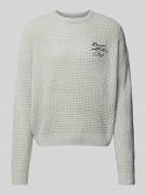 REVIEW Strickpullover mit Label-Stitching in Hellgrau Melange, Größe S