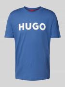 HUGO T-Shirt mit Label-Print Modell 'DULIVIO' in Rauchblau, Größe L