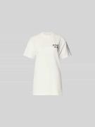 Anine Bing T-Shirt mit Label-Print in Ecru, Größe L