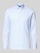 OLYMP Level Five Slim Fit Businesshemd aus Baumwoll-Mix mit Kentkragen...