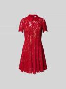 Self-Portrait Minikleid aus floraler Spitze in Rot, Größe S