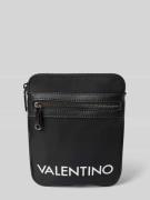 VALENTINO BAGS Crossbody Bag mit Logo-Print Modell 'Bandoliera' in Bla...