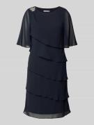 Christian Berg Cocktail Relaxed Fit Kleid mit Ziersteinbesatz in Marin...