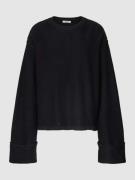 NA-KD Strickpullover mit fixierten Ärmelumschlägen in Black, Größe S