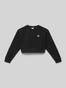 adidas Originals Sweatshirt mit Rundhalsausschnitt und Logo-Stitching ...