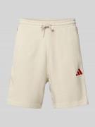 adidas Sportswear Regular Fit Sweatshorts aus Baumwoll-Mix in Beige, G...