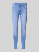 Review Skinny Jeans mit mittelhohem Bund in hellblauer Waschung in Hel...