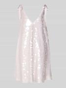 Jake*s Cocktail Relaxed Fit Kleid mit Allover-Paillettenbesatz in Hell...