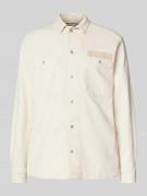 Replay Regular Fit Hemdjacke mit Label-Badge Modell 'Worker' in Offwhi...