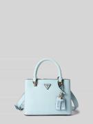 Guess Handtasche mit Label-Applikation Modell 'NOELLE II' in Hellblau,...