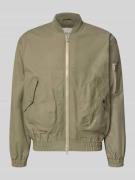 Replay Bomberjacke mit Reißverschlusstasche am Ärmel in Oliv, Größe L