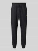 EA7 Emporio Armani Regular Fit Sweatpants mit Strukturmuster in Black,...