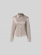 Nanushka Hemdbluse mit Spitzkragen in Mud, Größe L