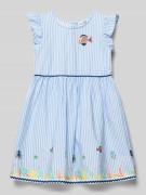 Happy Girls Regular Fit Kleid mit Motiv-Stitching in Bleu, Größe 104