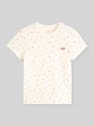 Levi's® Regular Fit T-Shirt mit Logo Patch in Offwhite, Größe L