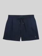 Tommy Hilfiger Regular Fit Badehose mit Logo Stitching in Dunkelblau, ...