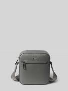 BOSS Umhängetasche mit Reißverschluss in Graphit, Größe 1