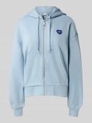 Carhartt Work In Progress Sweatjacke mit Label-Stitching in Hellblau, ...