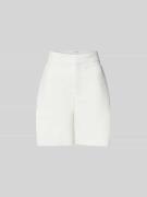 Victoria Beckham Shorts mit Eingrifftaschen in Ecru, Größe 32