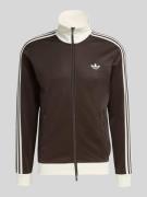 adidas Originals Slim Fit Trainingsjacke mit Stehkragen in Dunkelbraun...