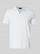 MCNEAL Slim Fit Poloshirt mit V-Ausschnitt in Hellblau, Größe L