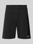 REVIEW Regular Fit Shorts mit Label-Stitching in Black, Größe L