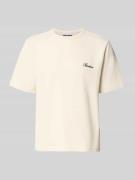 REVIEW T-Shirt mit Label-Stitching in Ecru, Größe L