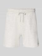 REVIEW Shorts mit Gesäßtasche und Logo-Stitching in Hellgrau Melange, ...