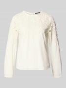 Oui Bluse mit Spitze und Rundhalsausschnitt in Weiss, Größe 34