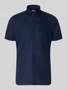 OLYMP Level Five Slim Fit Business-Hemd mit Kentkragen in Marine, Größ...