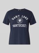 Gant T-Shirt mit Label-Print in Marine, Größe L
