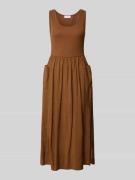 Rich & Royal Midikleid mit aufgesetzten Taschen in Cognac, Größe L