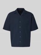 BOSS Orange Relaxed Fit Freizeithemd mit Seersucker-Verarbeitung Model...