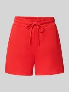 Pieces Regular Fit Sweatshorts aus Baumwoll-Mix Modell 'CHILLI' in Rot...