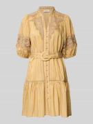 SUNCOO PARIS Knielanges Kleid mit Spitze und Gürtel Modell 'CATLEYA' i...