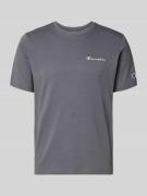 CHAMPION T-Shirt mit Label-Stitchings und Rundhalsausschnitt in Anthra...