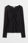 H&M Geripptes Jerseyshirt Schwarz, Tops in Größe S. Farbe: Black