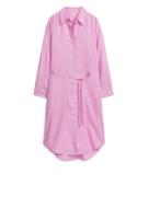 Arket Hemdkleid aus Leinen Rosa, Alltagskleider in Größe 34. Farbe: Pi...