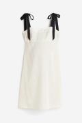 H&M MAMA Kleid in A-Linie Cremefarben, Kleider Größe XXL. Farbe: Cream