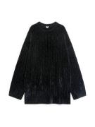 Arket Chenille-Pullover mit Zopfmuster Schwarz in Größe XS. Farbe: Bla...